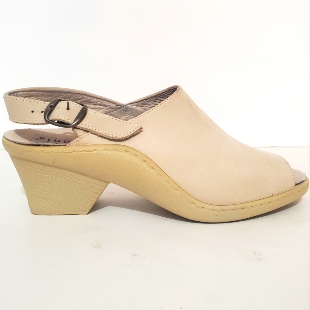 Portania Spain beige suede peep toe sling black wedge heel shoes 7.5 NWOB